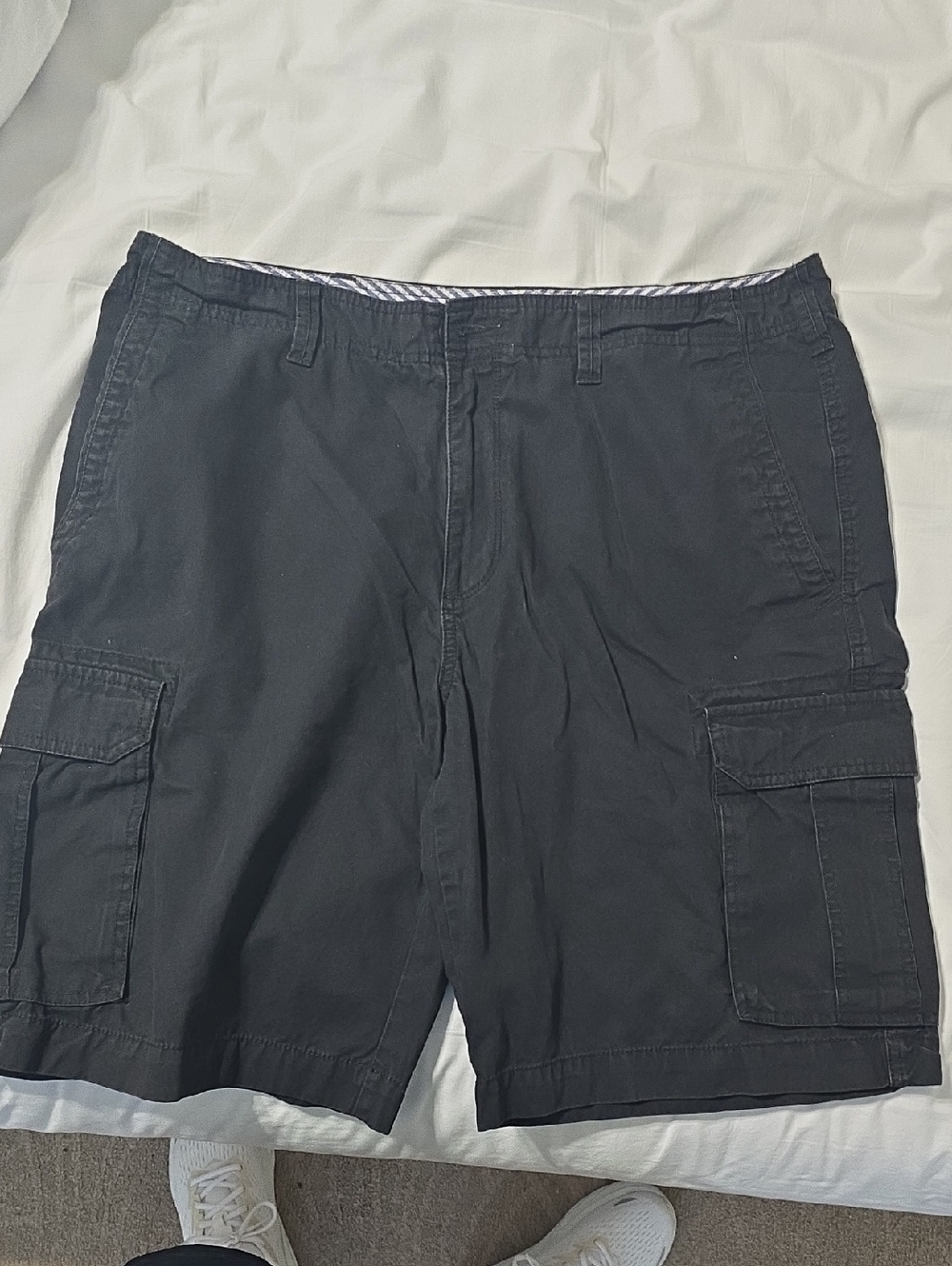 Tommy Hilfiger Men’s Black Cargo Shorts